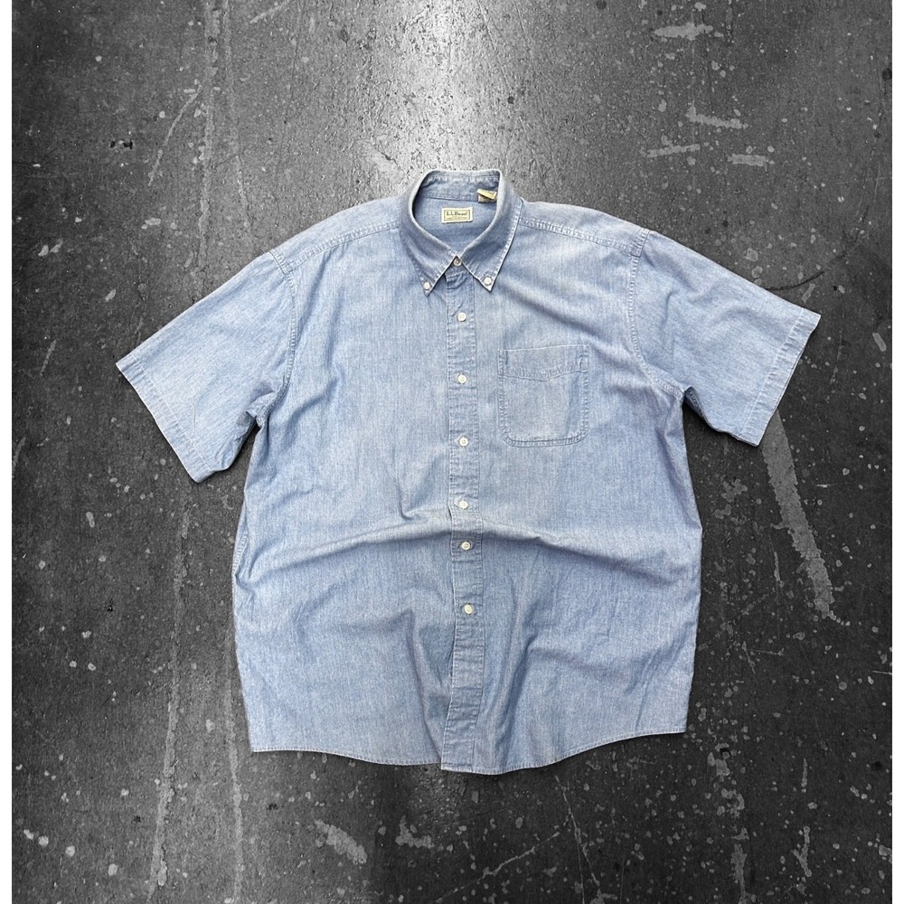 Vintage L.L. Bean Chambray Button Down Shirt Men Large Blue Cotton Short Sleeve